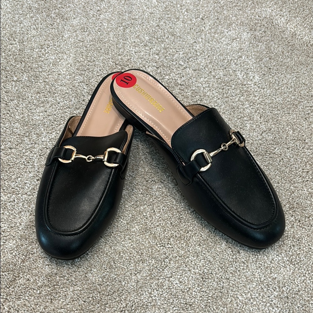 New Womens’ Black and Gold Slip-On Shoes/Mules, size 10